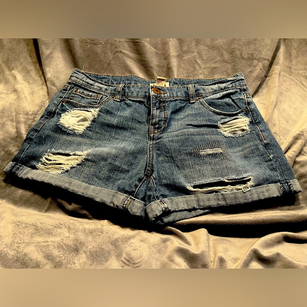 Mudd denim shorts size 11